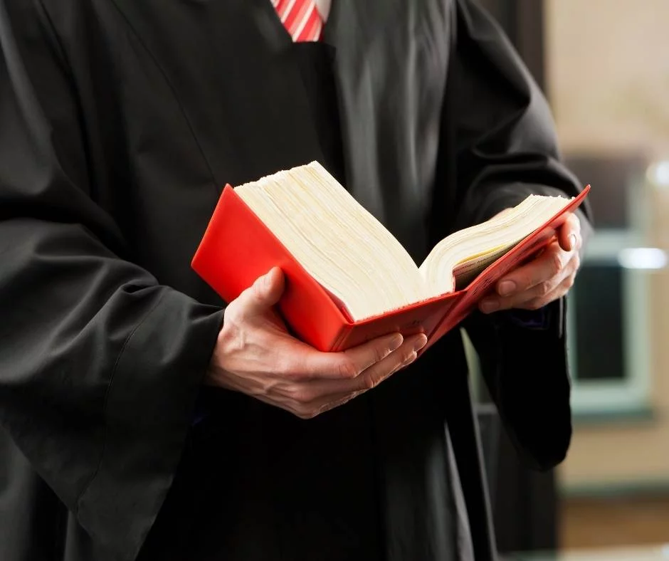 Règles du code civil à respecter pour construire une pergola